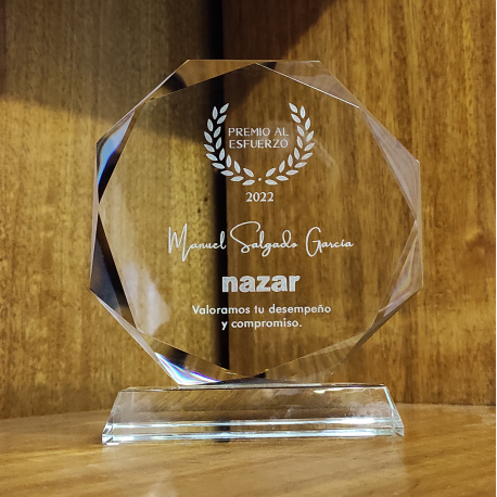 Galvano de Cristal OCTAGONO M (mediano), incluye grabado y caja