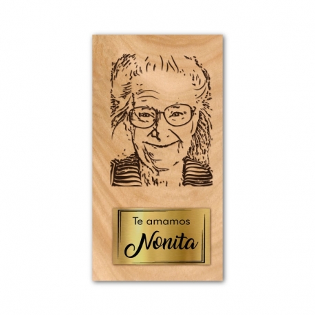 Rostro + placa grabado en cuña madera 9 x 17 cm
