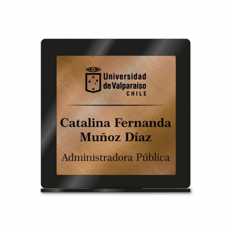 Portanombre cuadrado con placa personalizada 