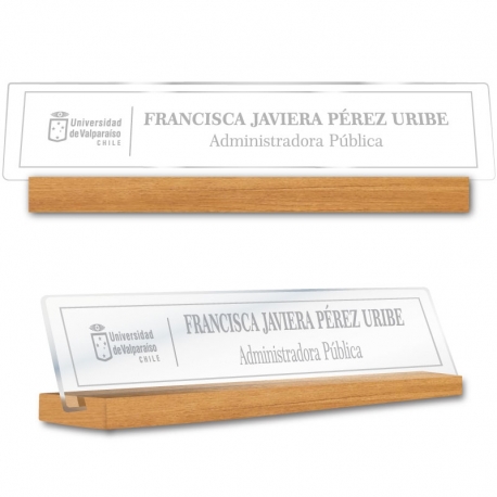 Portanombre acrílico intercambiable con base de madera - Tamaño M y L - Incluye diseño personalizado y grabado láser Portanombre acrílico intercambiable con base de madera - Tamaño M y L - Incluye diseño personalizado y grabado láser