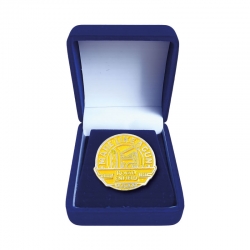 Pin Metálico de 2.5 cm | Presentación estuche duro de terciopelo| Diseño personalizado | Línea Prime